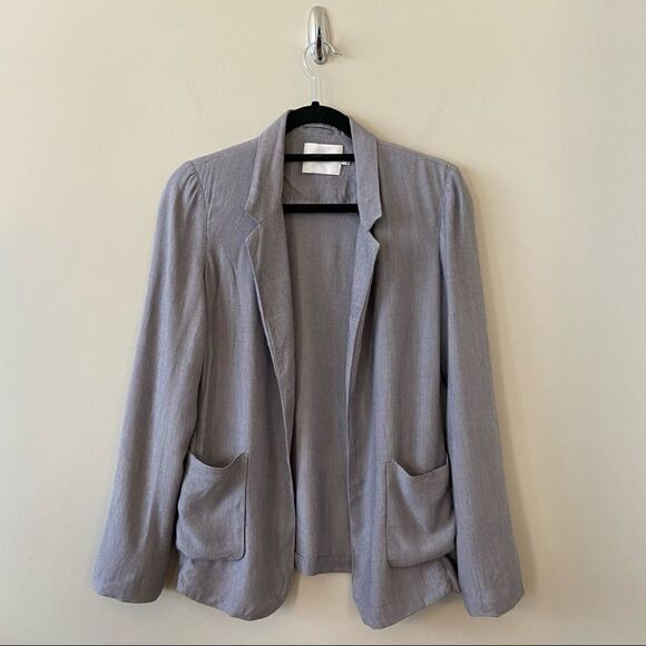 Aritzia- Light Chambray Blue Kent Lightweight Blazer - Picture 1 of 9
